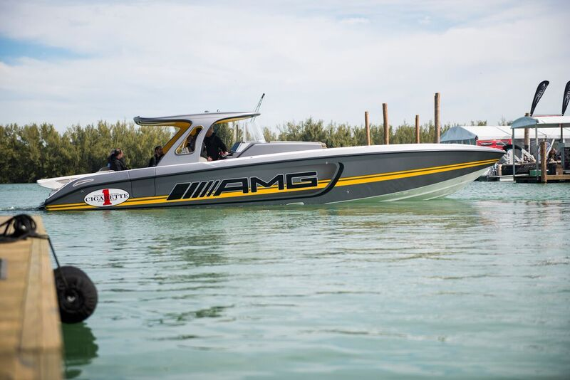 Illustration for article titled The 2200 HP Mercedes-AMG GT3 Cigarette Boat Is A Breathtaking Speed Demon